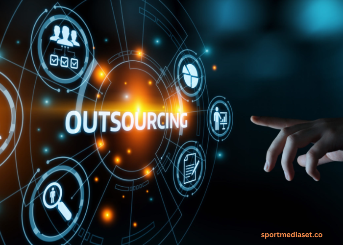 Print Outsourcing Advantages for Small Businesses